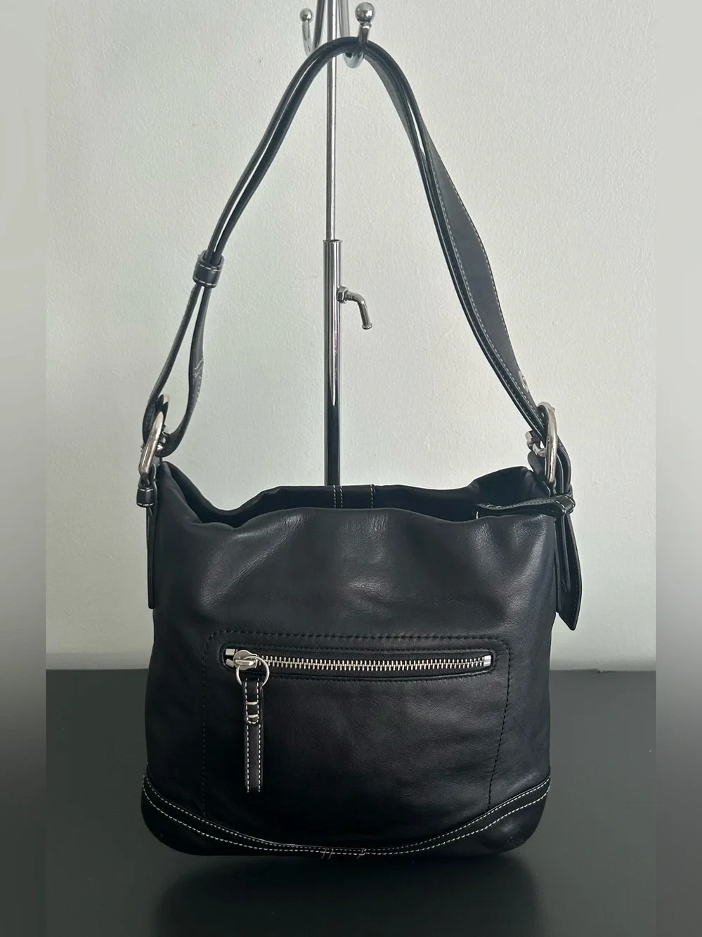 Vintage Y2K Coach Hamptons Black Leather Shoulder Bag